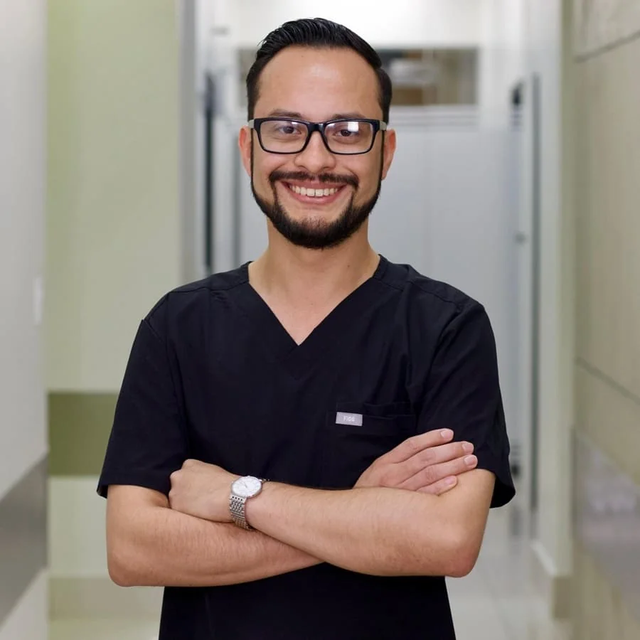 Dr. Romeo García Valdez, atención en cirugía de hernias en Tijuana